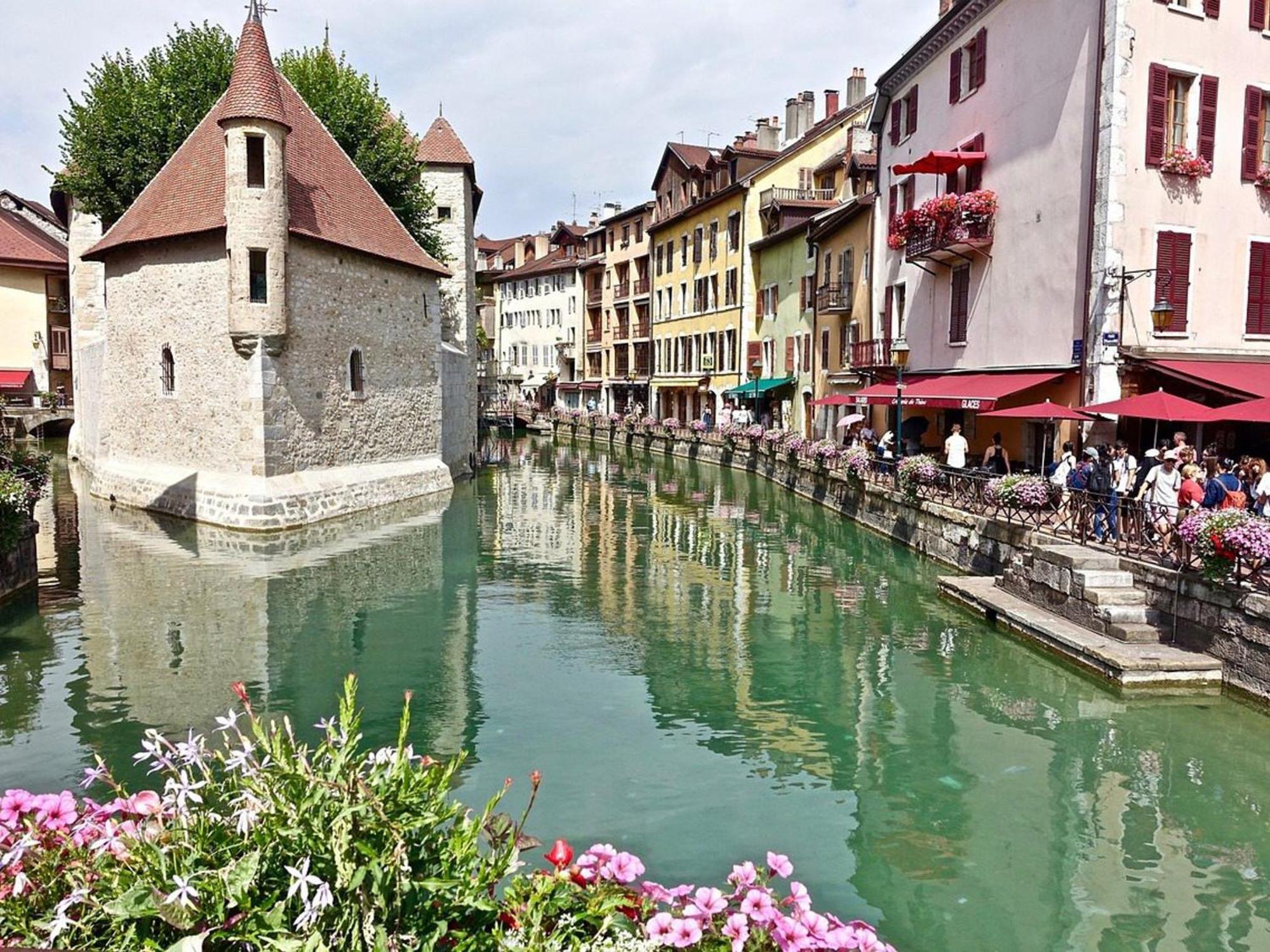 T1 Confortable A 2 Pas Du Centre D'Annecy Avec Parking Et Terrasse - Fr-1-432-44 Eksteriør bilde